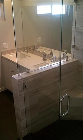 2551 Montgomery Ave — Photo 4