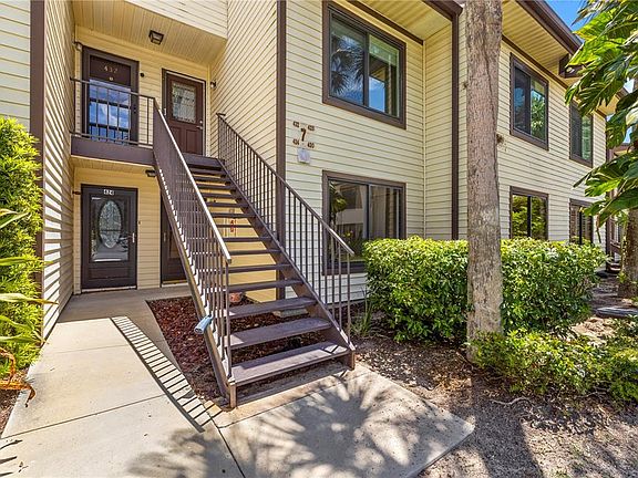 3rd image of 428 MOORINGS COVE DRIVE #7F