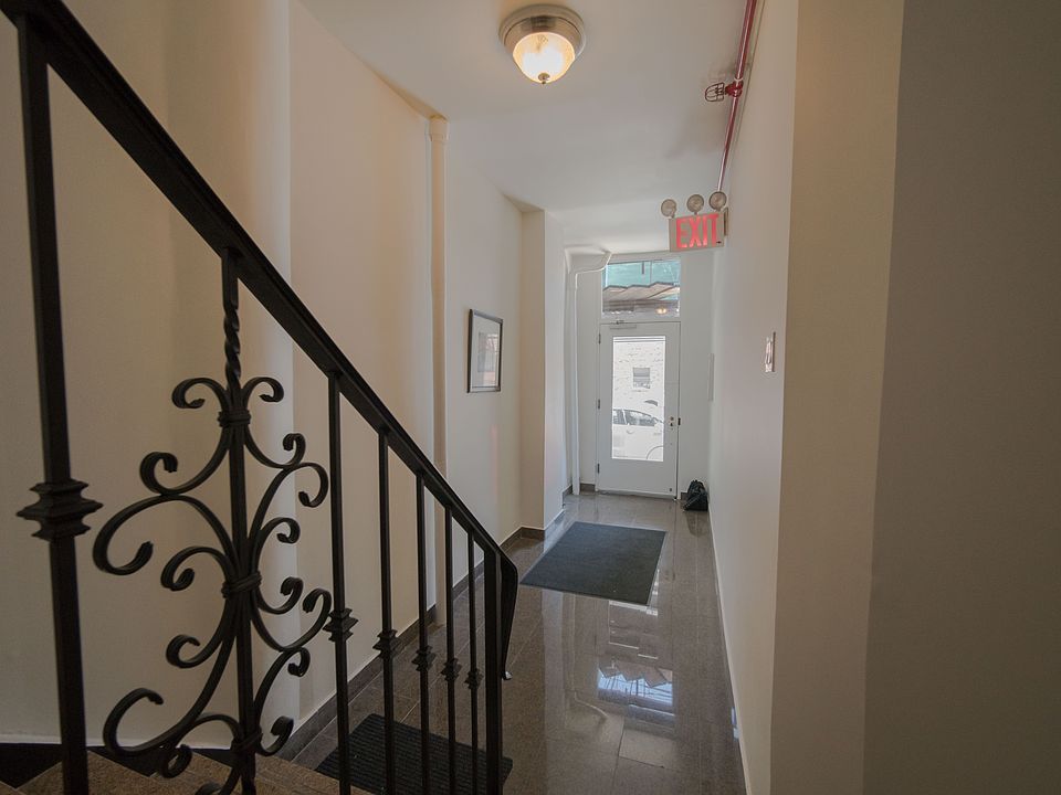 1st image of 46-42 Vernon Blvd #3