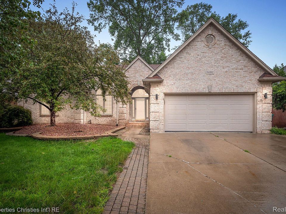 1st image of 54582 Cabrillo Dr