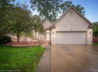 54582 Cabrillo Dr, Macomb, MI 48042