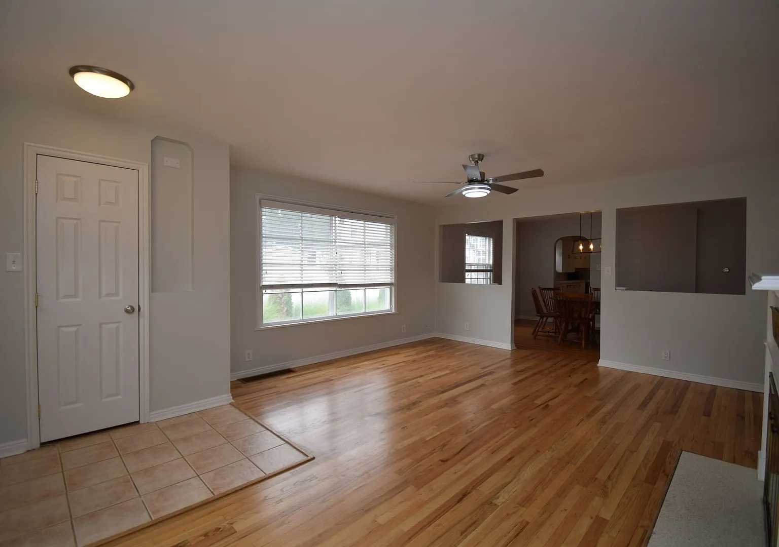 Secluded 4 Bed Holladay Home in Quiet Neighborhood with Mountain Views!! — Photo 4