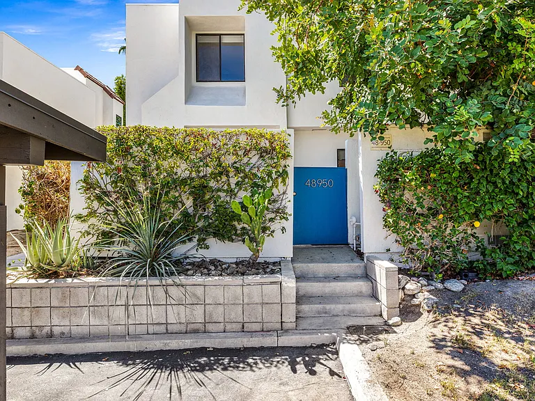 48950 Desert Flower Dr — Photo 37