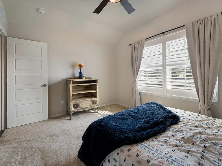 9018 Canopy Bnd — Photo 18