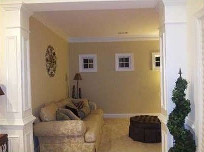 3rd image of 3880 Brookhollow Dr