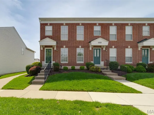 7711 Boardwalk Tower Cir, O'Fallon, MO 63368