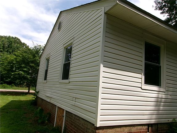 4th image of 2914 Pollard Dr