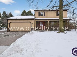 2417 Whitechapel Dr, Toledo, OH 43614