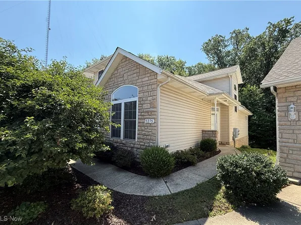 5275 Rolling Meadow Dr, Cleveland, OH 44134
