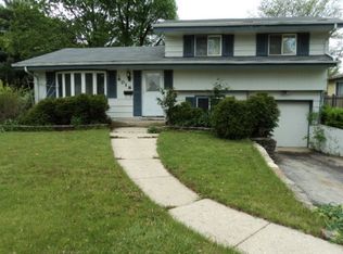 6018 Grand Ave, Downers Grove, IL 60516