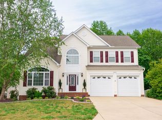 20850 Middlegate Dr, Lexington Park, MD 20653
