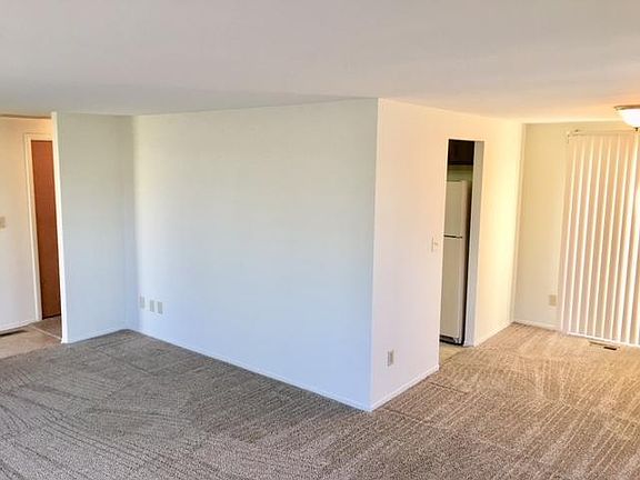 4th image of 5899 Troy Villa Blvd