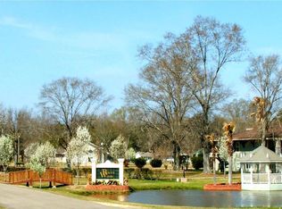 12 Ravenwood Dr #B, Picayune, MS 39466