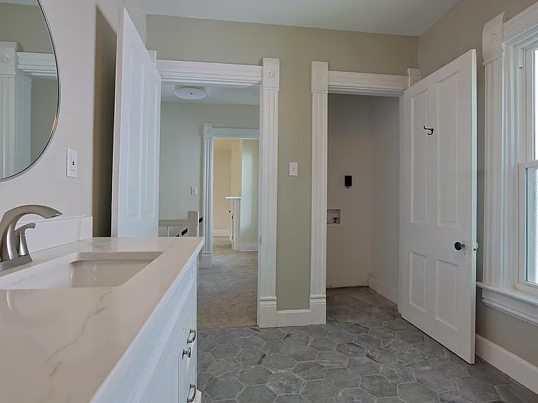 6118 Prentice St — Photo 34