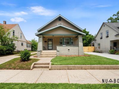 933 Crescent St NE, Grand Rapids, MI, 49503