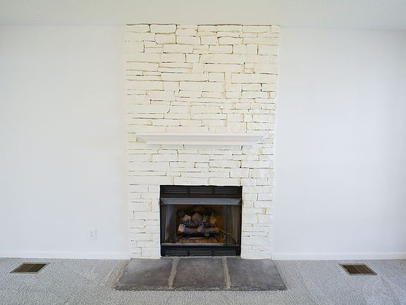 5th image of 1645 Cedar Springs Ct