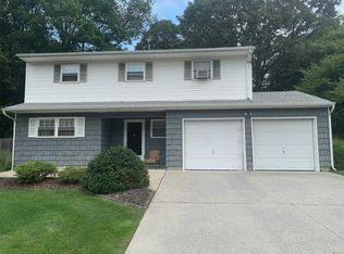 69 Selden Blvd, Centereach, NY 11720