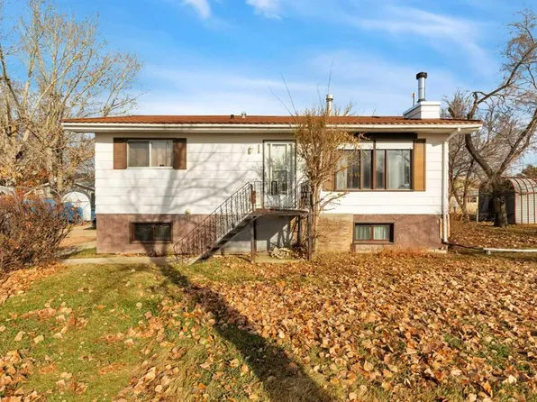 310 S 2nd Ave SE, Youngstown, AB T0J 3P0