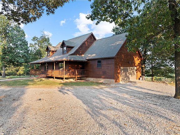 2nd image of 3644A Mulberry Rd