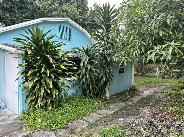618 S Pine Street #B, Lake Worth Beach, FL 33460