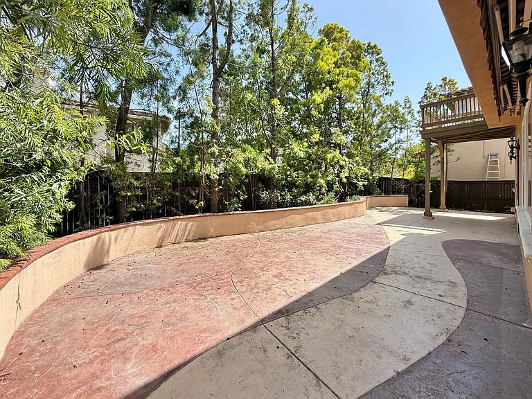 13835 Kerry Ln — Photo 27