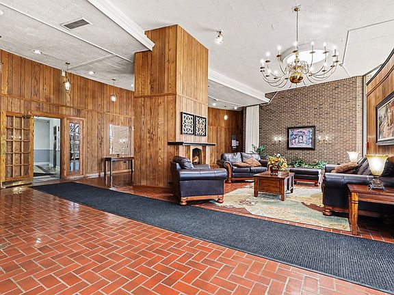 3rd image of 20 N Tower Rd APT 4C