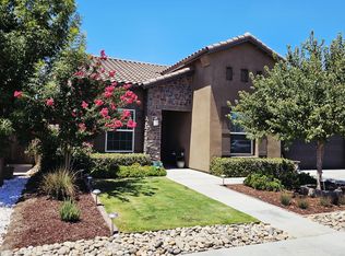 1021 S Manzanita St, Visalia, CA