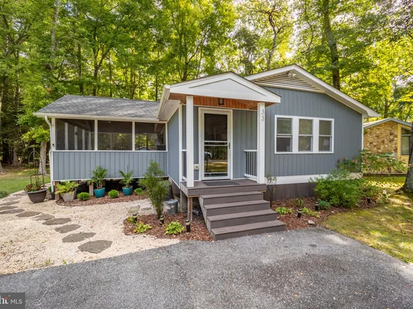 33 Greenwood Ln, Ocean Pines, MD 21811
