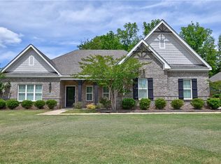 1808 Morning Glory Dr, Opelika, AL 36801