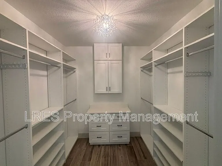 722 Ellwood Ave — Photo 36