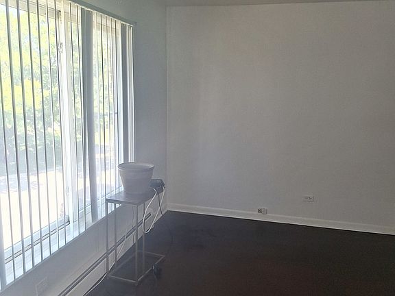 4th image of 3408 Warren Ave