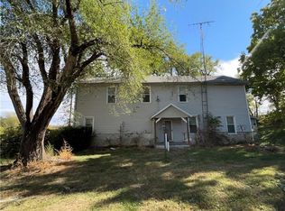 5910 SE Easton Rd, Saint Joseph, MO 64507