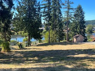 6 Lochwood Dr, Camano Island, WA
