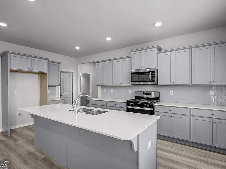 2000 Carolyn Dixon Way — Photo 16