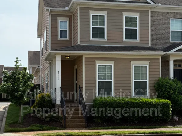 6721 Sunnywood Dr, Nashville, TN 37211