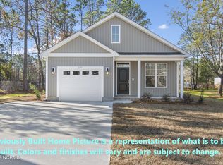 1621 Raeford Rd, Southport, NC 28461