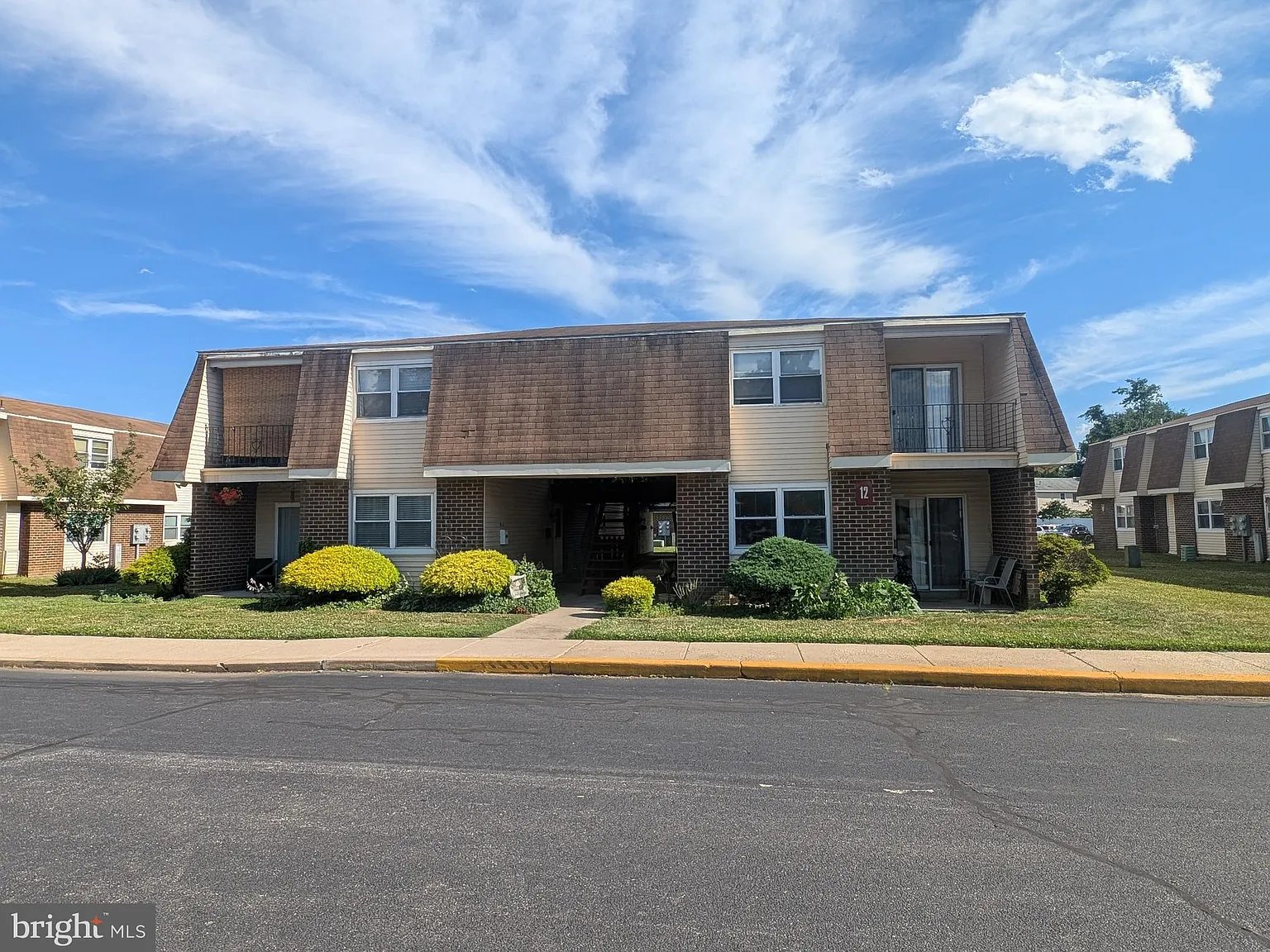 1 bed, 774 sqft, $1,660 — Photo 1