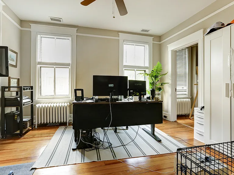 302 N Stafford Ave #B — Photo 10