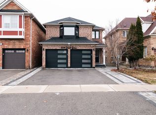 1339 Duval Dr, Mississauga, ON L5V 2W5