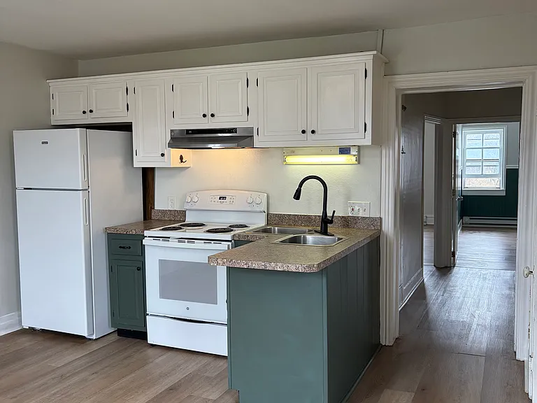 105 E Main St #2 — Photo 9