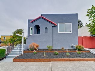 1135 Camelia St, Berkeley, CA 94702
