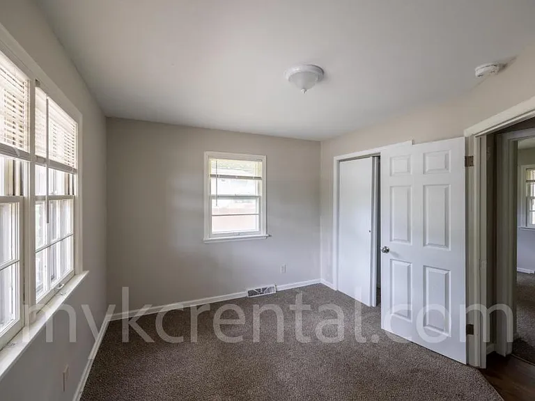 9108 W 95th St — Photo 12