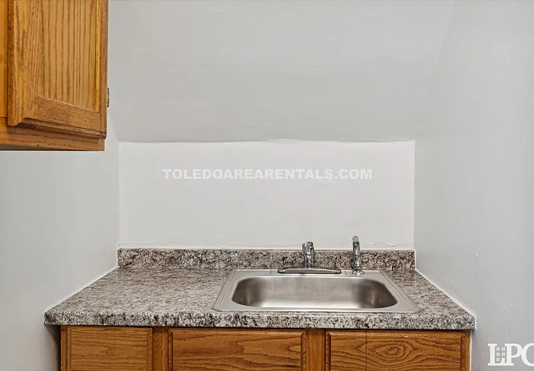 3843 Peru St #3 — Photo 10
