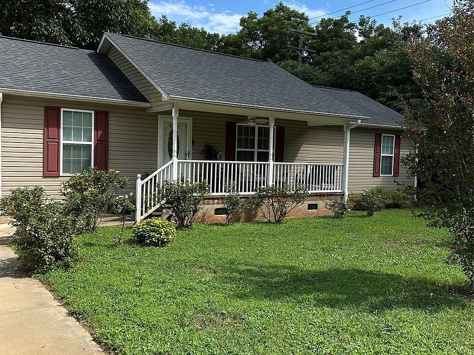 1st image of 33 Railroad Ave