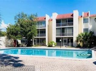 610 NW 13th St APT 28, Boca Raton, FL 33486