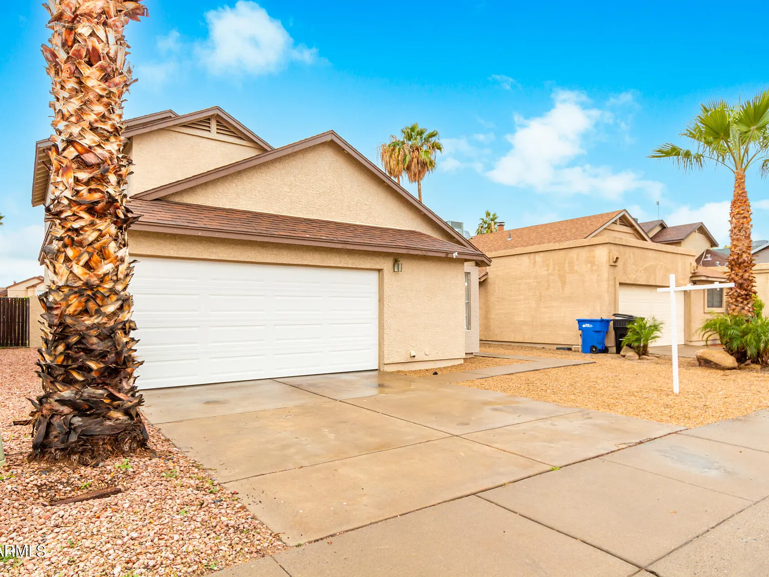 3 bed, 2.5 bath, 1618 sqft, $2,325 — Photo 3