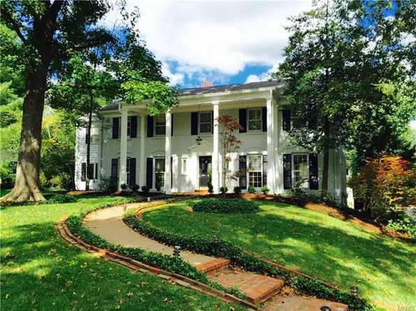 23 Picardy Ln, Saint Louis, MO 63124