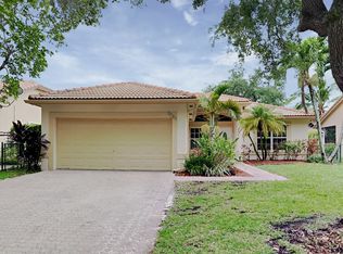 5751 NW 48th Dr, Pompano Beach, FL 33067