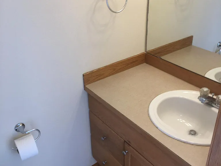 5002 S 30th St #G1 — Photo 10