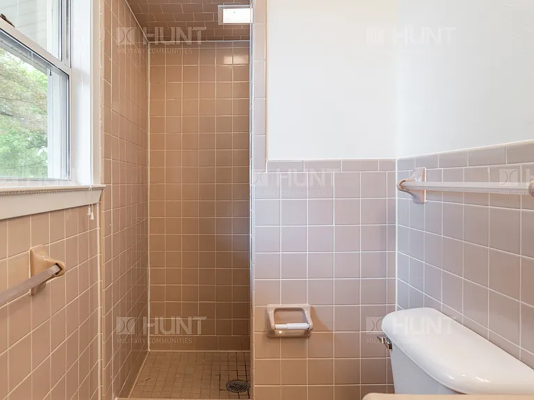 148 Kentucky Cir — Photo 23